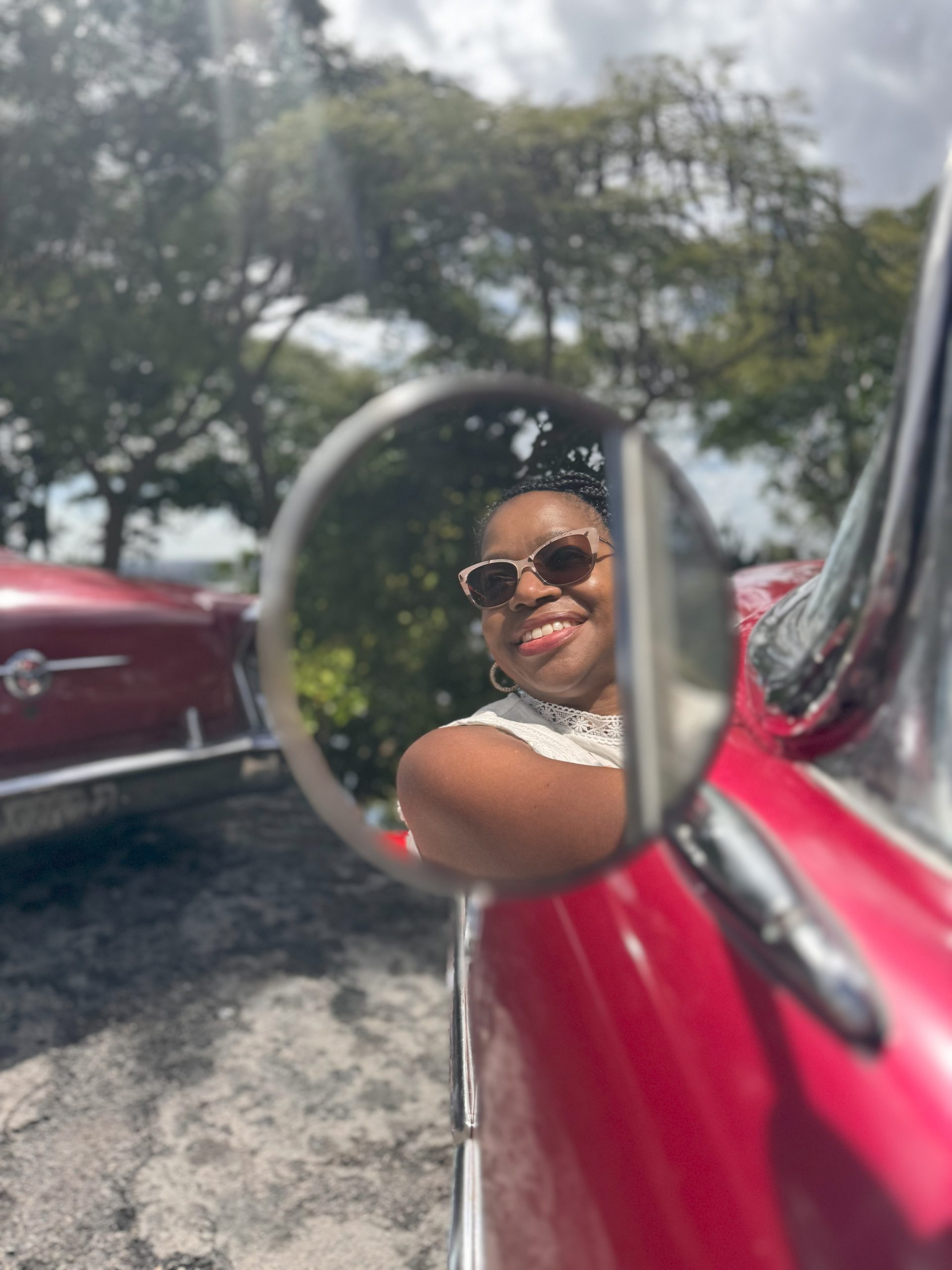 luxury travel expert